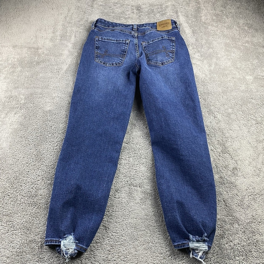 Denizen From Levis Boyfriend Jeans Womens 2 W26 Blue Distressed Hem Mid Rise - Picture 12 of 16